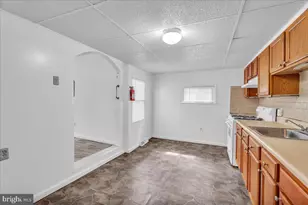 525 E Park Ave, Vineland, NJ 08360 - Photo 11