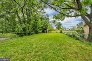 525 E Park Ave, Vineland, NJ 08360 - Photo 23