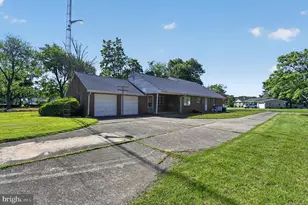 940 Holmes Ave, Vineland, NJ 08361 - Photo 5