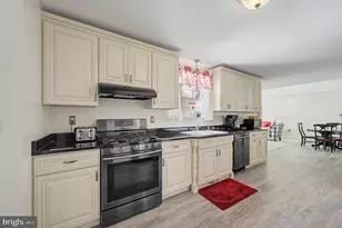 3261 Wilderness Dr, Vineland, NJ 08361 - Photo 5