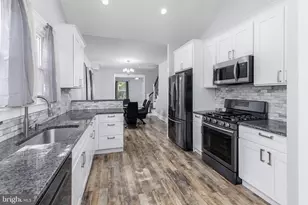 221 Hampton St, Bridgeton, NJ 08302 - Photo 1