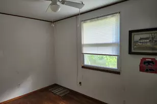 217 Robin Rd, Millville, NJ 08332 - Photo 5