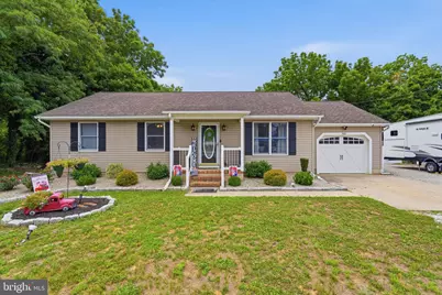 703 E Butler Avenue, Vineland, NJ 08361 - Photo 1