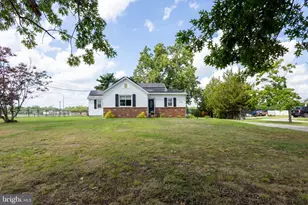 3044 E Chestnut Ave, Vineland, NJ 08361 - Photo 1