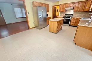 2446 Clover Ln, Millville, NJ 08332 - Photo 9