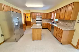 2446 Clover Ln, Millville, NJ 08332 - Photo 11