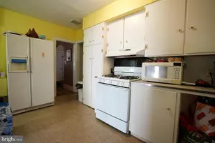 915 W Main Street W, Millville, NJ 08332 - Photo 11