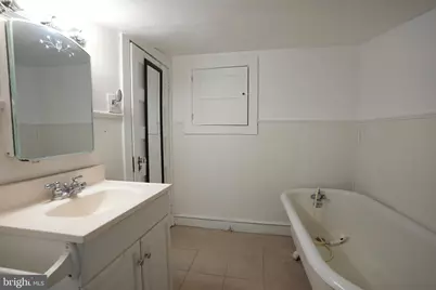 915 W Main Street W, Millville, NJ 08332 - Photo 21