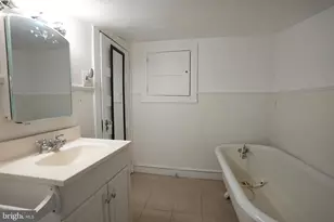915 W Main Street W, Millville, NJ 08332 - Photo 21