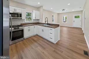 303 N 9th St, Millville, NJ 08332 - Photo 17