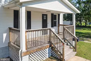 303 N 9th St, Millville, NJ 08332 - Photo 11