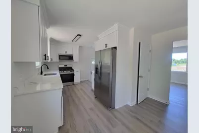 8202 W Buckshutem Road W, Millville, NJ 08332 - Photo 9