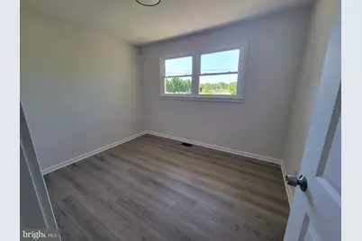 8202 W Buckshutem Road W, Millville, NJ 08332 - Photo 17