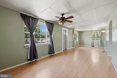 809 E Oak Street E, Millville, NJ 08332 - Photo 9