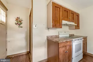 1718 W Chestnut Ave, Vineland, NJ 08360 - Photo 9