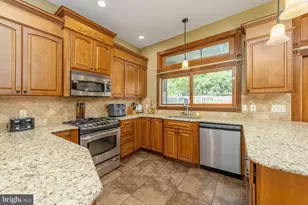 211 N 12th Street N, Millville, NJ 08332 - Photo 17