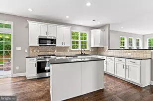 2740 Doral St, Vineland, NJ 08361 - Photo 5