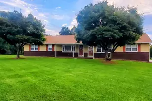2024A Beverly Dr, Vineland, NJ 08360 - Photo 1