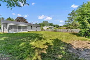 637 Pleasant Dr, Vineland, NJ 08360 - Photo 5