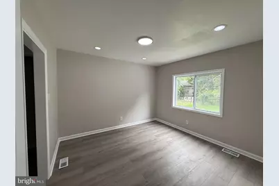 309 S 5th Street S, Millville, NJ 08332 - Photo 9