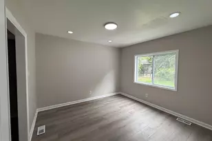 309 S 5th Street S, Millville, NJ 08332 - Photo 9