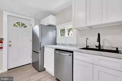 300 W Foundry Street, Millville, NJ 08332 - Photo 13
