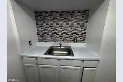 323 E Vine Street #B, Millville, NJ 08332 - Photo 5