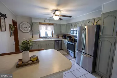 725 S Myrtle Street, Vineland, NJ 08360 - Photo 5