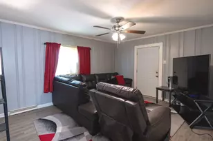 638 S 3rd St, Millville, NJ 08332 - Photo 11