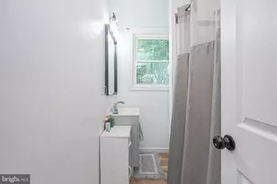 204 N 8th St, Vineland, NJ 08360 - Photo 13