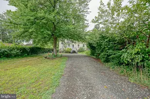 204 N 8th St, Vineland, NJ 08360 - Photo 23