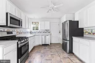 2075 Venezia Ave, Vineland, NJ 08361 - Photo 11