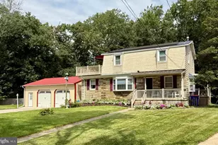 312 SW Lakeshore Dr, Millville, NJ 08332 - Photo 1