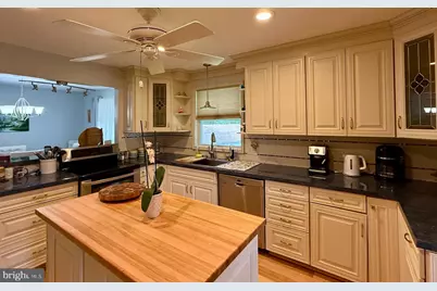 312 SW Lakeshore Drive, Millville, NJ 08332 - Photo 17