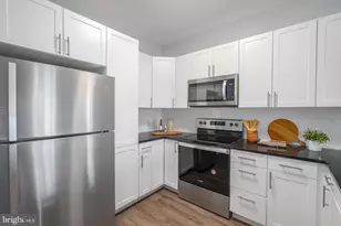 700 Citation Ln, Cherry Hill, NJ 08002 - Photo 3