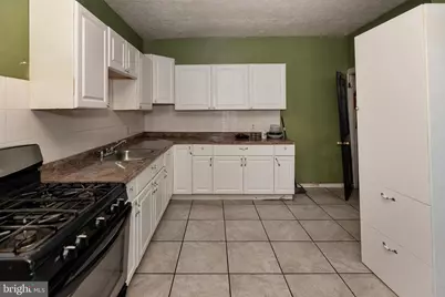 1137 Sycamore Street, Camden, NJ 08103 - Photo 23