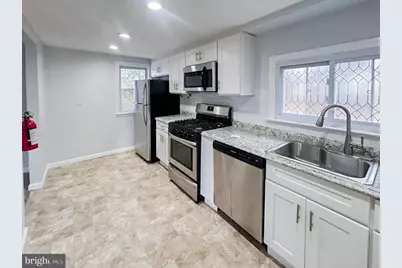 17 W Buckingham Avenue, Mount Ephraim, NJ 08059 - Photo 9