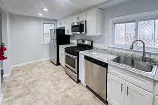 17 W Buckingham Ave, Mount Ephraim, NJ 08059 - Photo 9