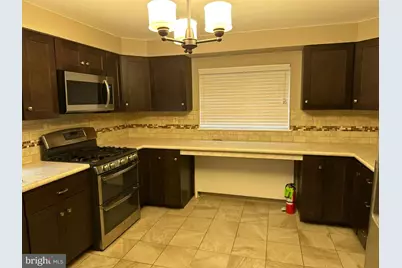 37 W Haddon Avenue W, Oaklyn, NJ 08107 - Photo 5