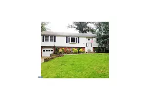 26 Tall Oaks Dr, Clementon, NJ 08021 - Photo 1