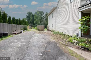 33 Clementon Rd W, Gibbsboro, NJ 08026 - Photo 9