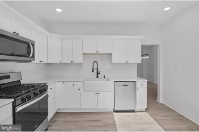 16 W Greenwood Avenue, Oaklyn, NJ 08107 - Photo 11