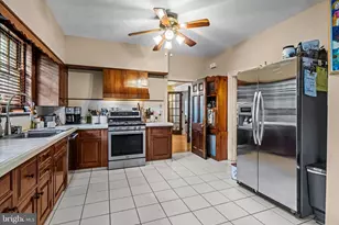 233 E Kings Hwy, Audubon, NJ 08106 - Photo 25