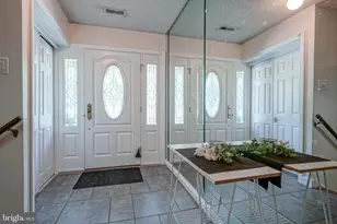 602 Autumn Crest Dr, Winslow Township, NJ 08089 - Photo 3