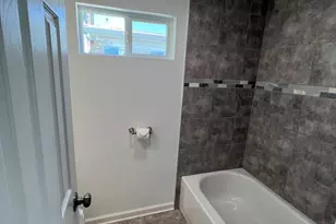 21 Cedarwood, Gloucester City, NJ 08030 - Photo 9