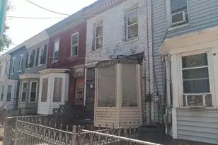 318 Clinton St, Camden, NJ 08103 - Photo 3