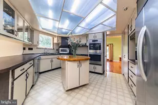 39 Chippenham Dr, Voorhees, NJ 08043 - Photo 13