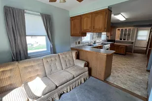 27 Temple Ave, Stratford, NJ 08084 - Photo 9