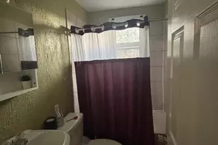 444 Pfeiffer St, Camden, NJ 08105 - Photo 9