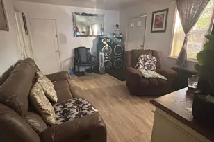 506 Pfeiffer St, Camden, NJ 08105 - Photo 9